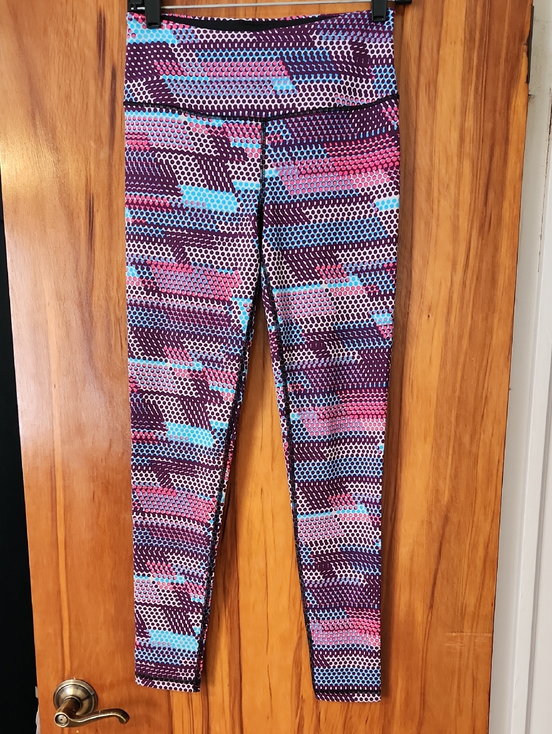 Victorias Secret Purple Pink Blue Printed Leggings